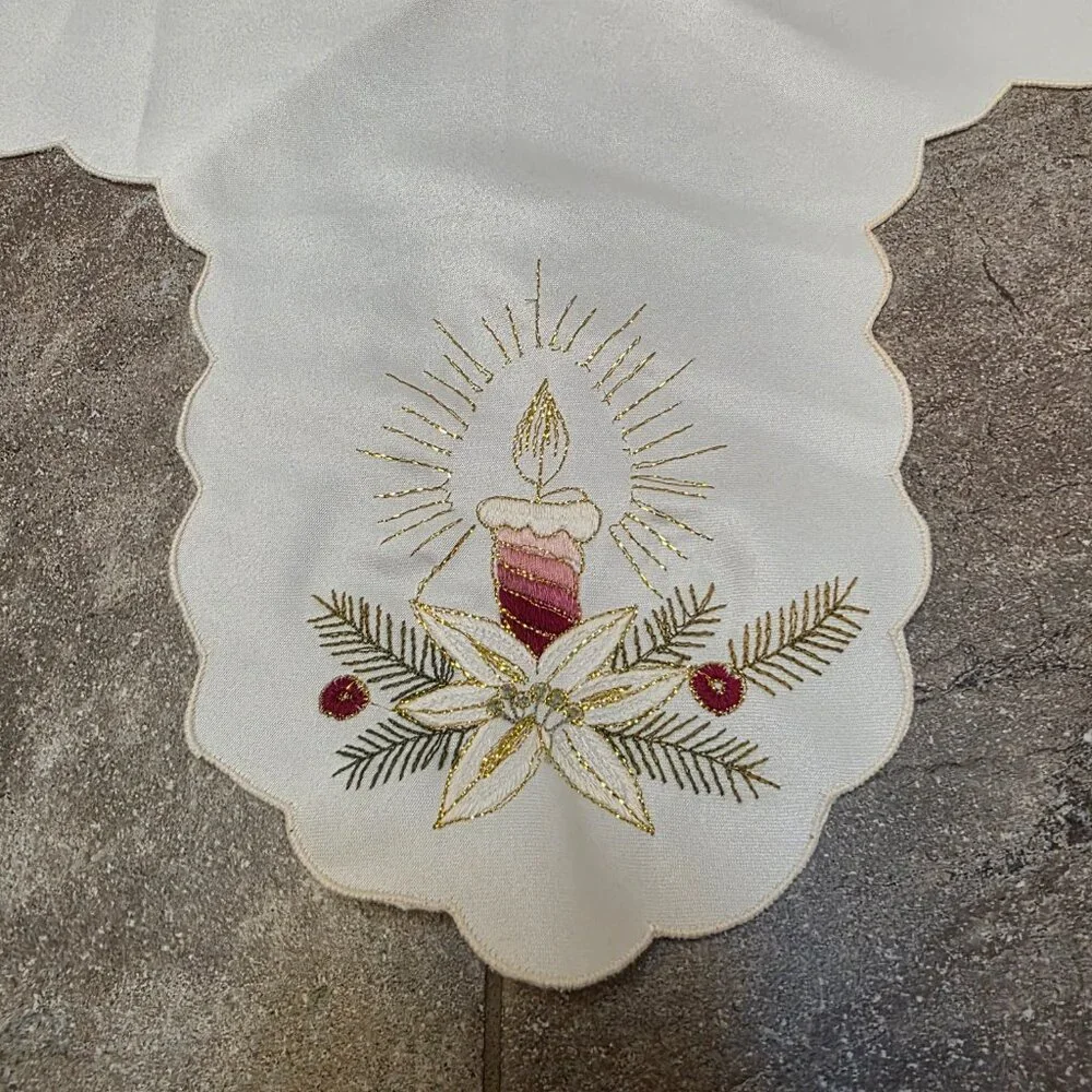 Vintage Appliqué & Embroidery Linen Bread Basket Liners christmas
